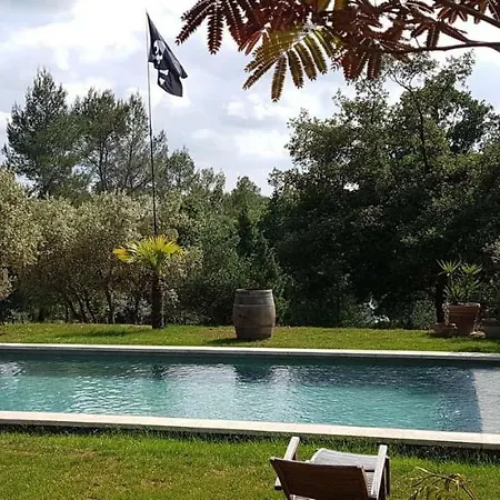Homestay Roulottes Des Selves De Transians Trans-en-Provence